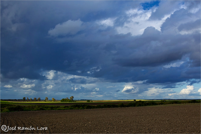 Campiña de Sevilla. Tormenta