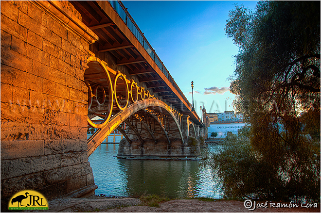 Puente de Triana. Sevilla Puente de Triana. Sevilla